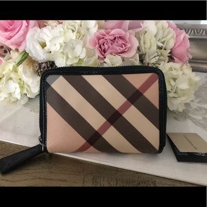 Burberry wallet